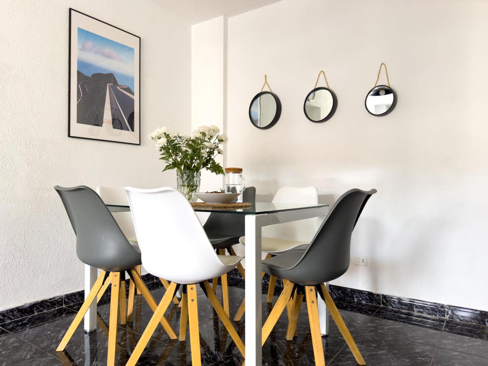 Amazing 3-Bedroom Apartment. Pool And Sea View! Los Cristianos  Extérieur photo